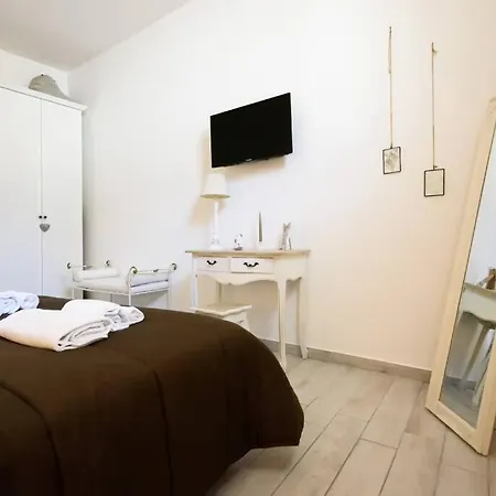 A Due Passi Da Toledo Apartmán