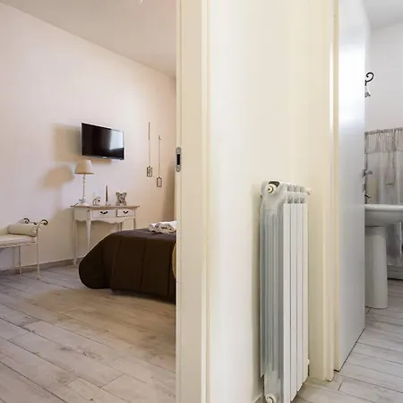 A Due Passi Da Toledo Apartman