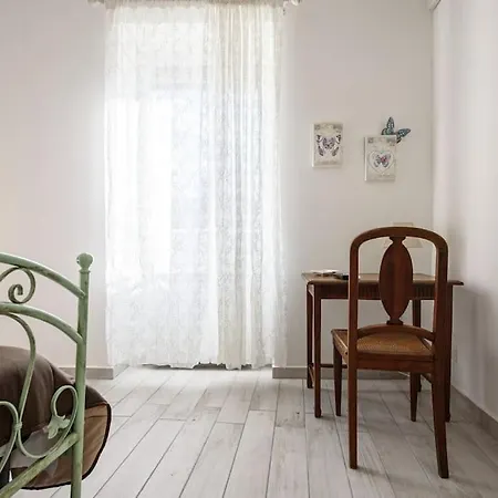 A Due Passi Da Toledo * Neapel