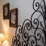Appartement A Due Passi Da Toledo Napels
