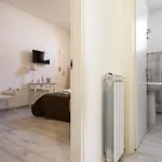 A Due Passi Da Toledo Appartement