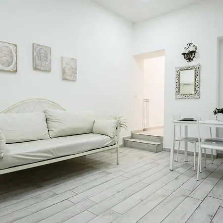 A Due Passi Da Toledo Appartement